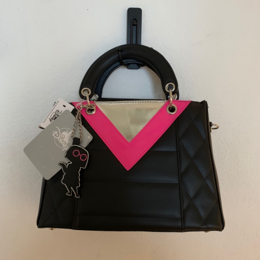 NWT Sold-Out Disney’s Edna Mode Bag